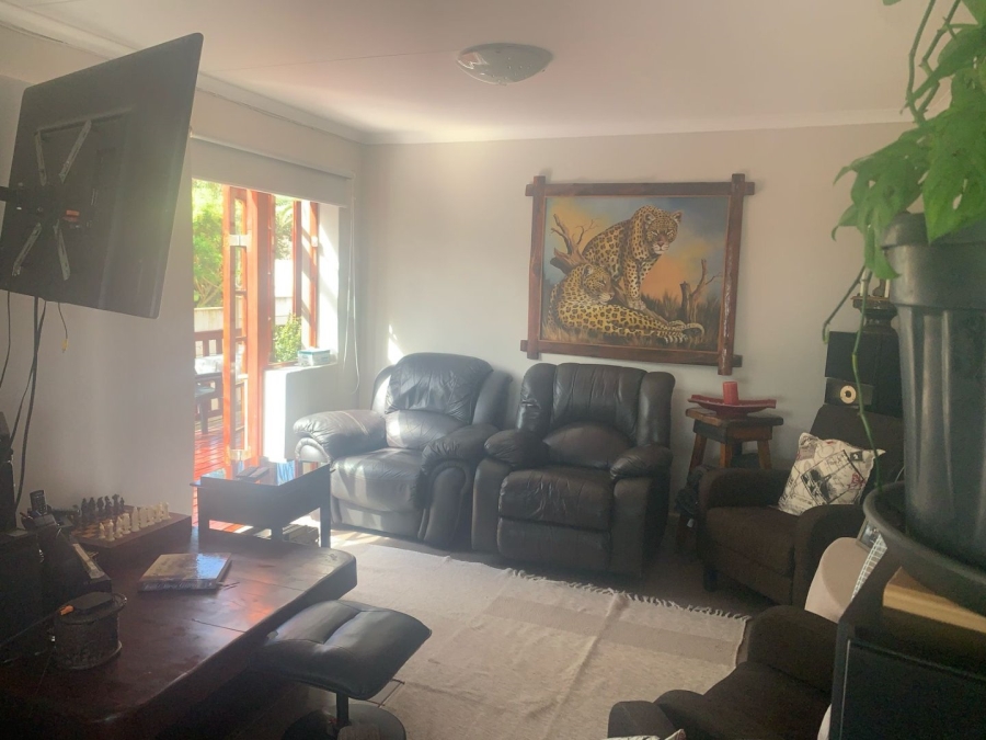 4 Bedroom Property for Sale in Fraaiuitsig Western Cape